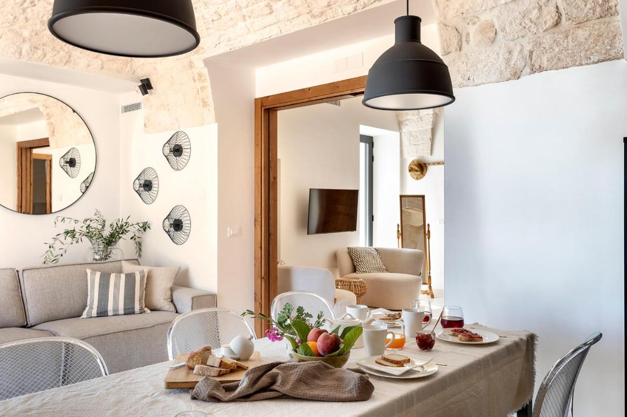 Vilaa Isa Beautiful Villa And Trullo In Ostuni Exterior foto