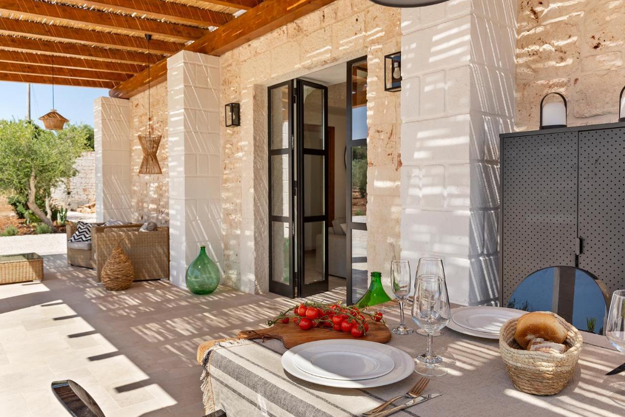 Vilaa Isa Beautiful Villa And Trullo In Ostuni Exterior foto