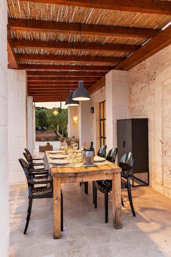 Vilaa Isa Beautiful Villa And Trullo In Ostuni Exterior foto